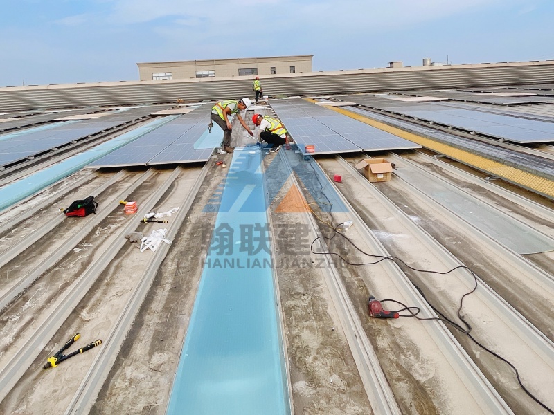 美和机械-彩板屋面阳光板更换工程